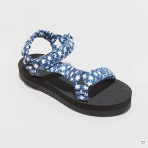 Women's Floris Platform Sport Sandals - Universal Thread™ Blue 10